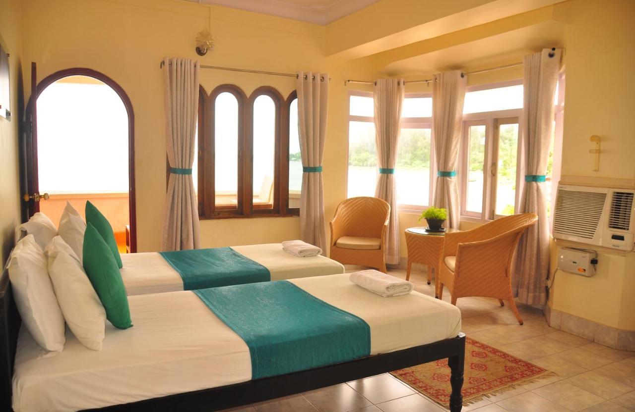 Kokari Guesthouse Hope Town Экстерьер фото